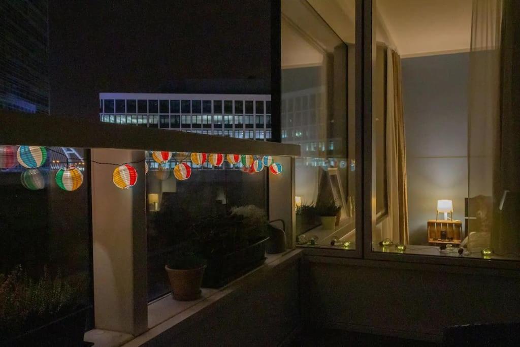Stylish Getaway In Prime Bratislava Location - By The Danube And Old Town Leilighet Eksteriør bilde